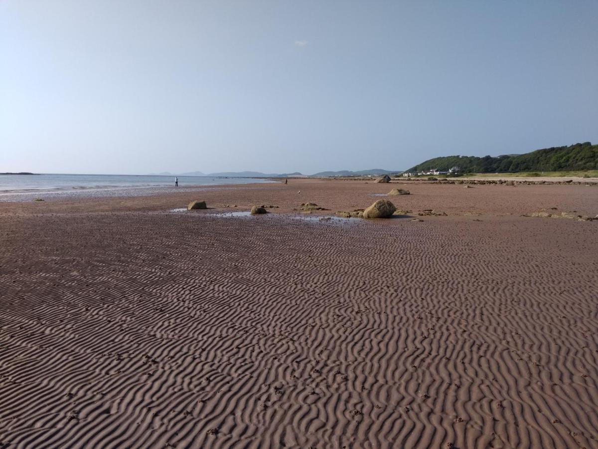 Cleeves Cabins Ailsa Luxury Lodge With Hot Tub Dalry  Bagian luar foto